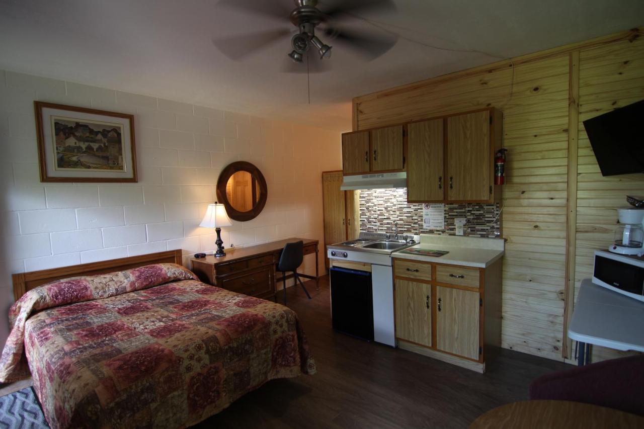 Motel Lennoxville Sherbrooke Exteriér fotografie