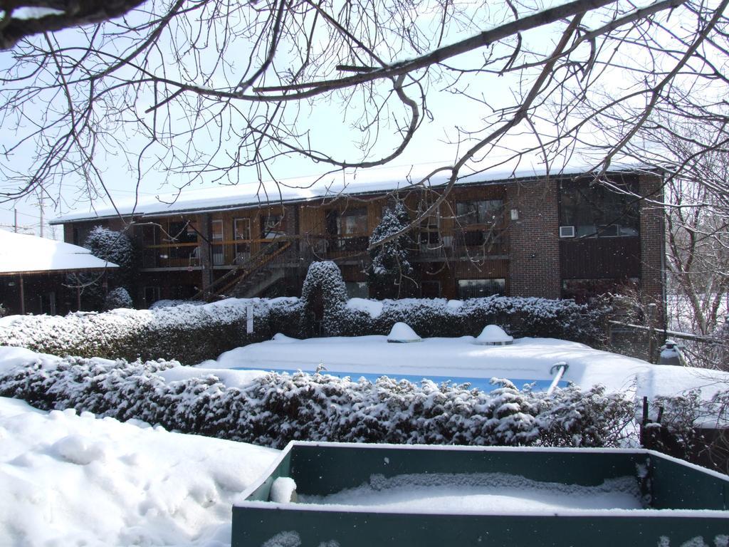 Motel Lennoxville Sherbrooke Exteriér fotografie