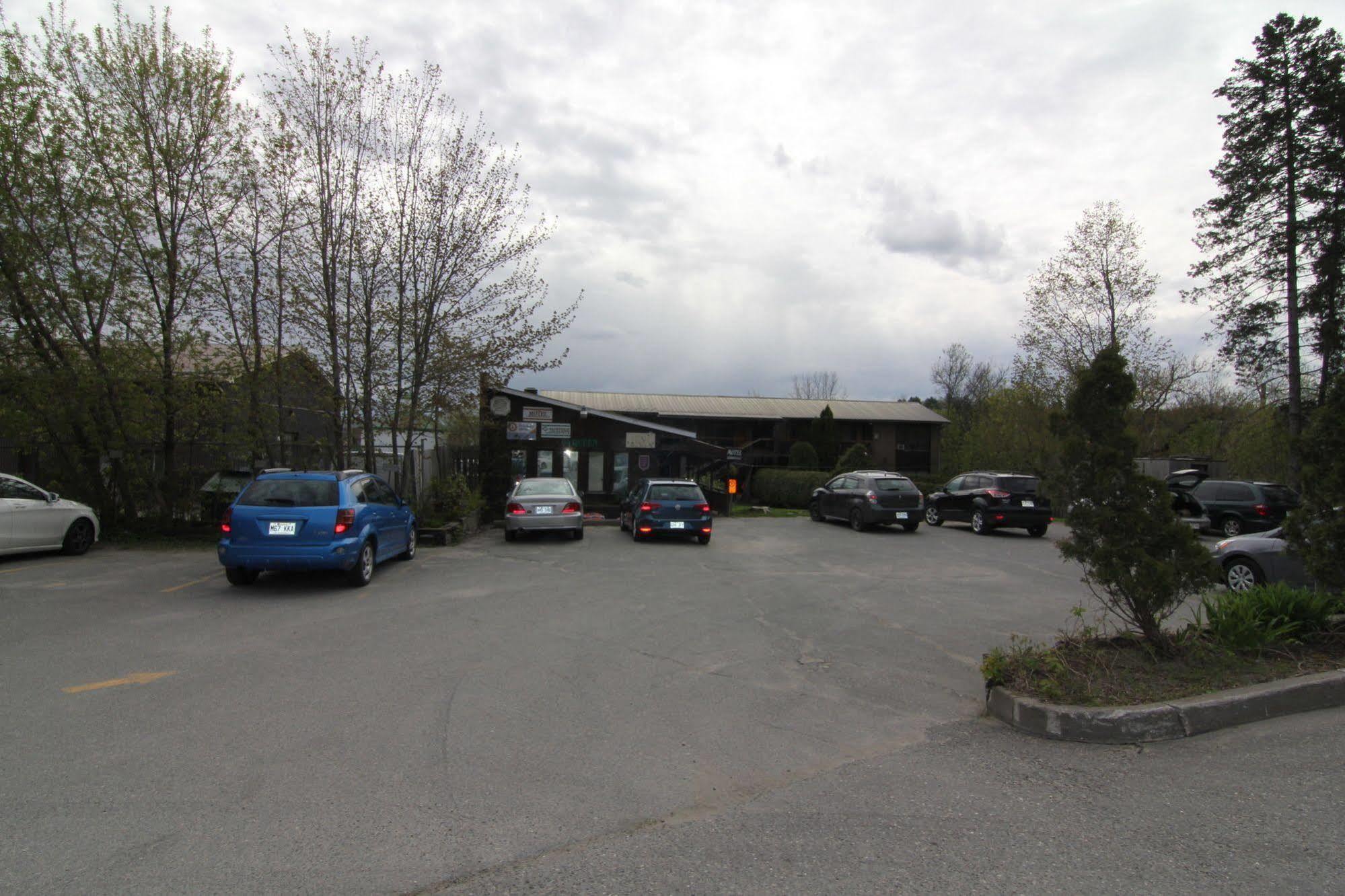 Motel Lennoxville Sherbrooke Exteriér fotografie